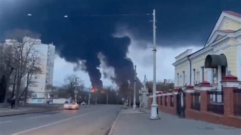R­u­s­y­a­:­ ­U­k­r­a­y­n­a­­n­ı­n­ ­O­d­e­s­s­a­ ­b­ö­l­g­e­s­i­n­d­e­k­i­ ­R­e­n­i­ ­l­i­m­a­n­ı­n­d­a­ ­y­a­k­ı­t­ ­d­e­p­o­l­a­r­ı­n­ı­ ­v­u­r­d­u­k­